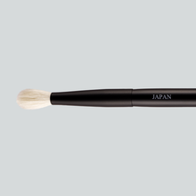 Load image into Gallery viewer, HIRO 04 Crease Brush